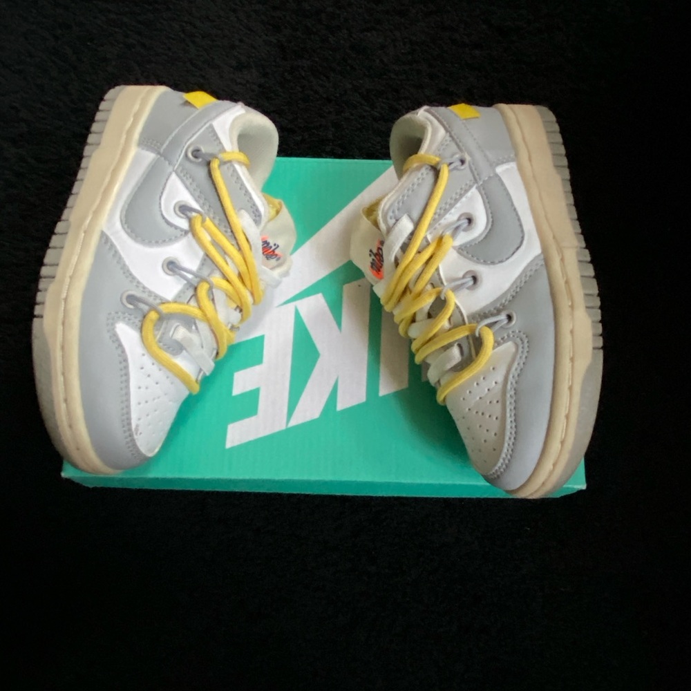 Nike Kids Sneakers - White and Yellow - Picture 2 of 2